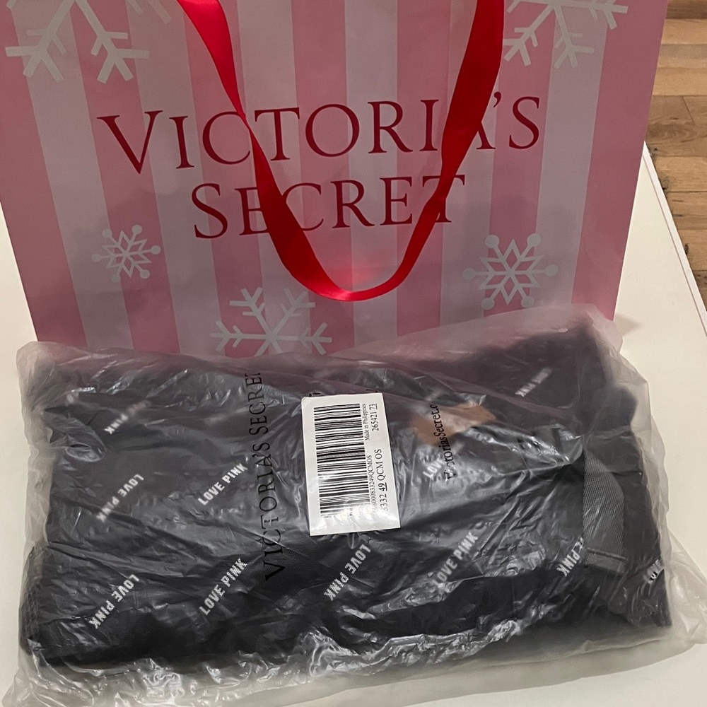 Victoria's Secret Gray Duffel Bag - Picture 5 of 6